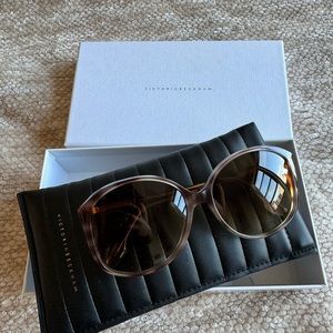 BRAND NEW Victoria Beckham Round Tortoise Sunglasses